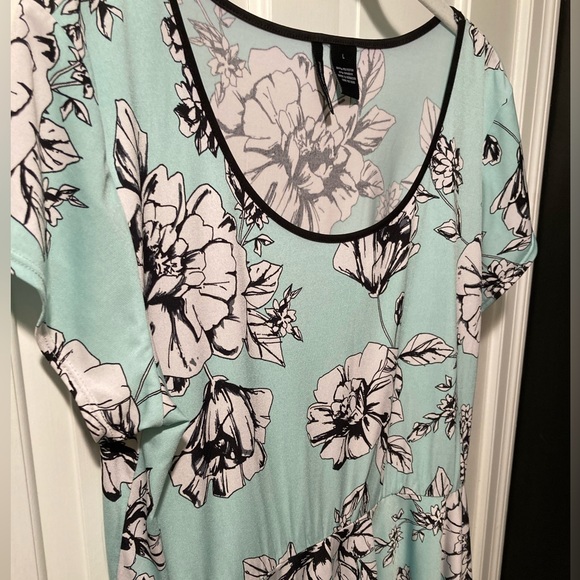 New Directions Womens Large Mint Aqua Black White Floral Flowers Peplum - Picture 2 of 8
